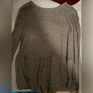 Women’s XS, Tiffany&Grey, Long Sleeve, Grey, Ruffled bottom, Good condition